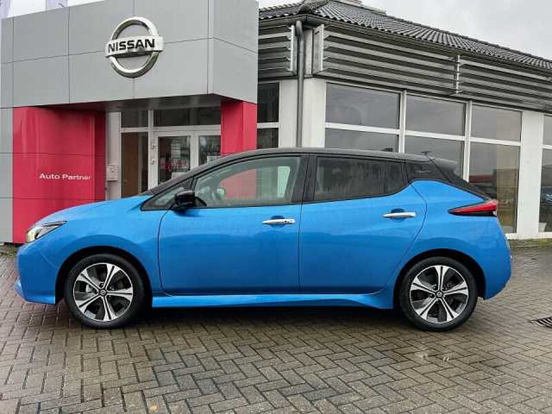 Nissan LEAF 40kWh 150PS LEAF10 OPTION Blau/Schwarz