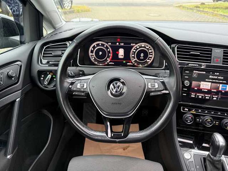 Volkswagen Golf VII Variant 1.5 TSI Highline BlueMotion